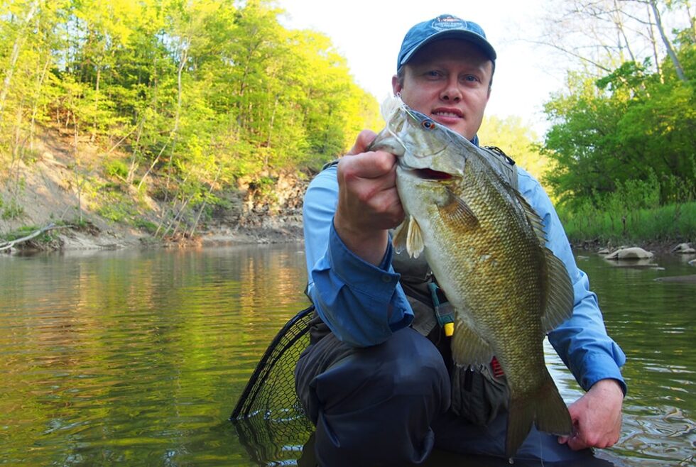 SMALLMOUTH BASS FLIES: COMPLETE GUIDE - ToFlyFish